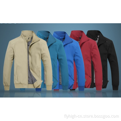 Outerdoor Wearing Man Casual Softshell Jacket